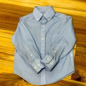 Class Club modern fit size 2/3 button down dress shirt. Perfect condition.
